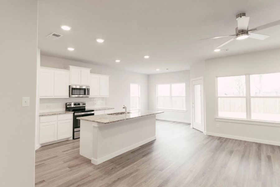 Representative furnished interior of a home built from the Norwood by Stonehollow Homes in Heritage Grove, Blue Ridge (Image 7). Representative furnished interior of a home built from the Norwood by Stonehollow Homes in Heritage Grove, Blue Ridge (Image 7).