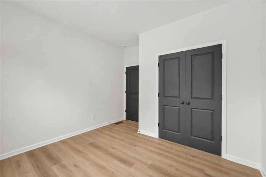 Spacious, unfurnished interior of a new home in , Atlanta (Image 20).