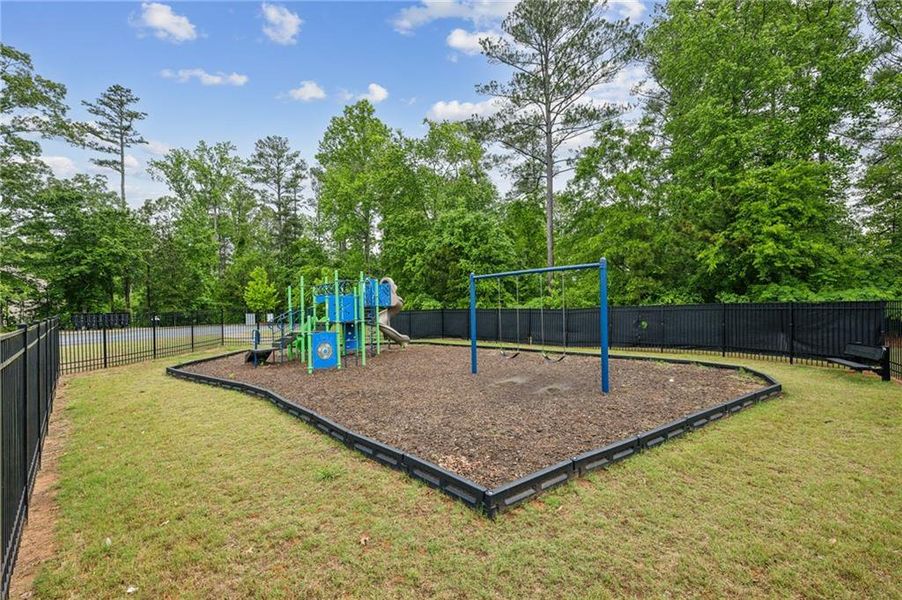 Image 32 of a home in The Enclave at Flat Rock Hills.