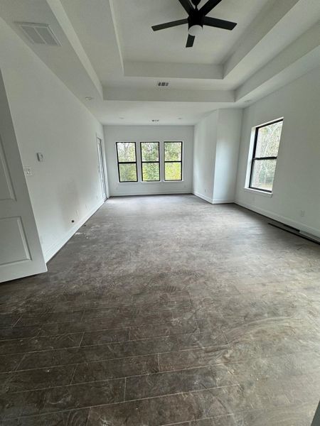 Spacious, unfurnished interior of a new home in , Humble (Image 9).