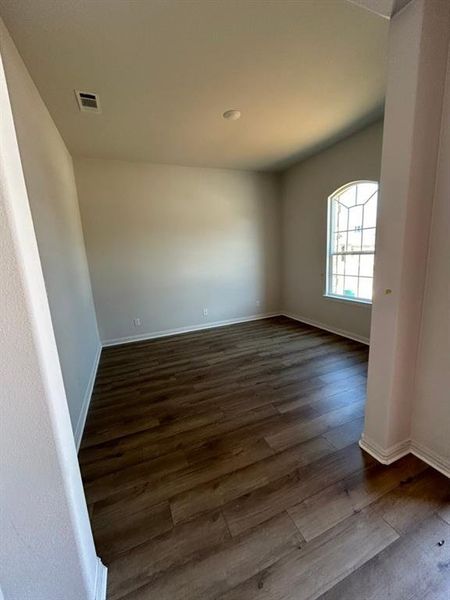 Spacious, unfurnished interior of a new home in Liberty Pointe, Gainesville (Image 6).