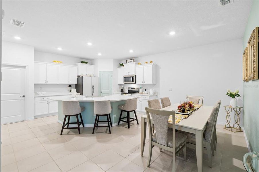 Furnished interior view inside a new home in , Wesley Chapel (Image 31).