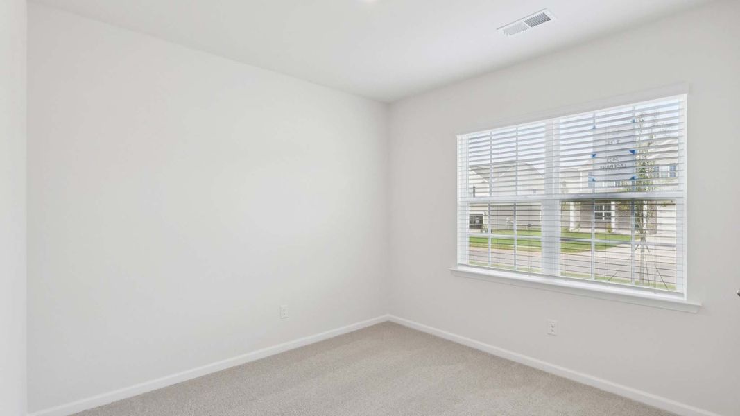 Representative unfurnished interior of a home built from the Cali by D.R. Horton in Granite Falls, Lancaster (Image 29).