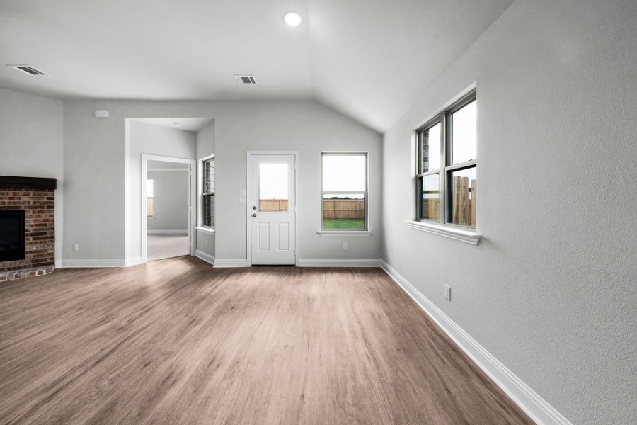 Spacious, unfurnished interior of a new home in Fox Landing, Caddo Mills (Image 12). Spacious, unfurnished interior of a new home in Fox Landing, Caddo Mills (Image 12).