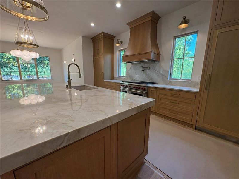 Furnished interior view inside a new home in Lyndon Creek, Milton (Image 11).