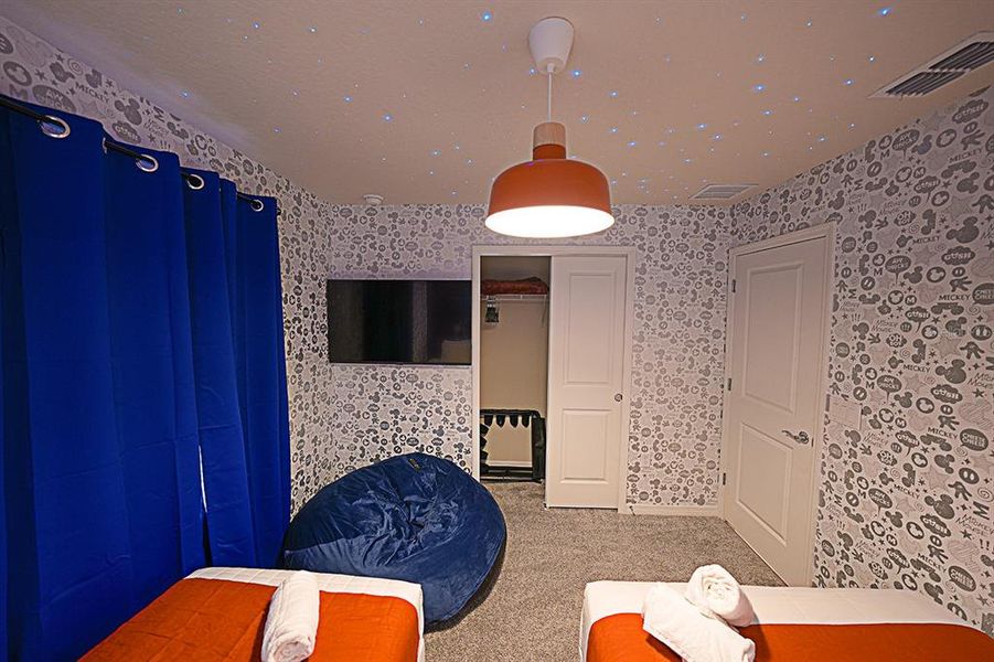 Image 71 of a home in .