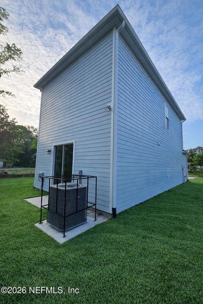 Exterior details and patio area of a home in , Jacksonville (Image 4).