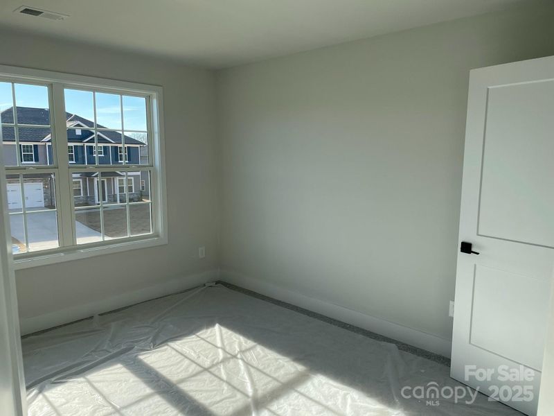 Spacious, unfurnished interior of a new home in Kerns Ridge, Salisbury (Image 8).