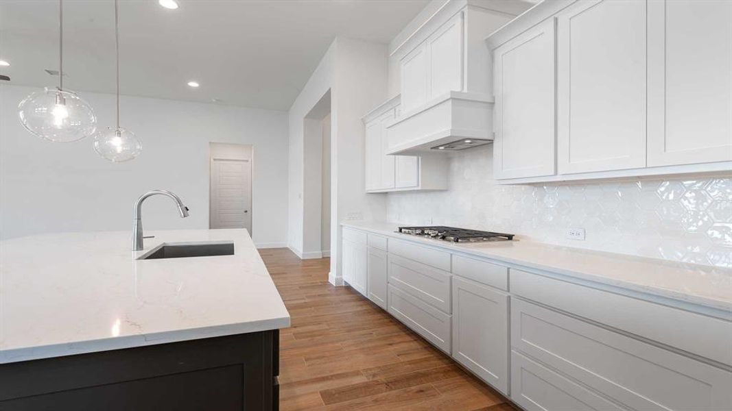 Furnished interior view inside a new home in Reunion 60'/70', Rhome (Image 9). Furnished interior view inside a new home in Reunion 60'/70', Rhome (Image 9).