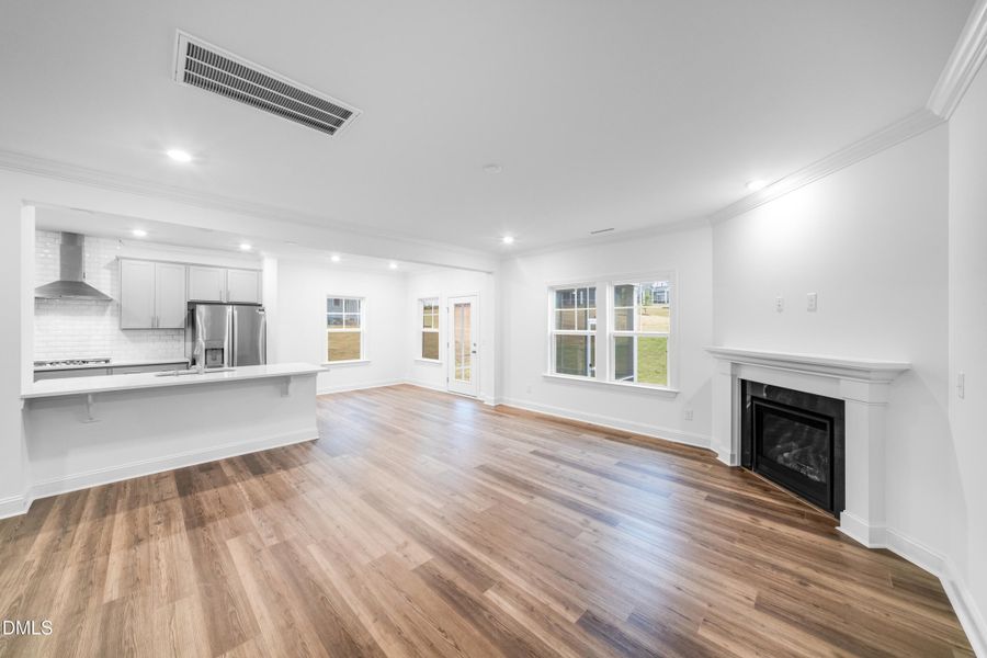 SUN_Stoneriver_Pic_LandrumIII-11