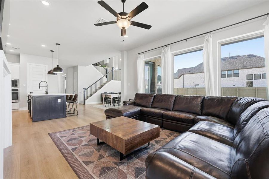 Furnished interior view inside a new home in , Northlake (Image 18).