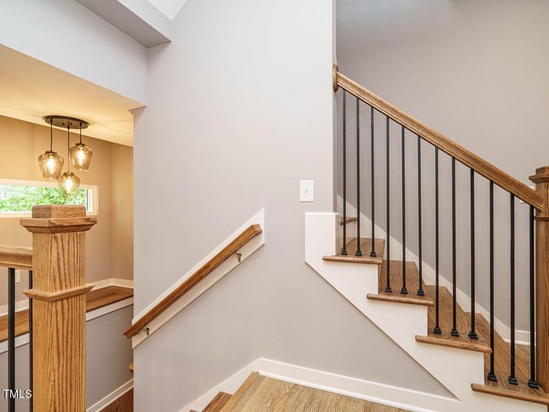 011-1280x960-staircase