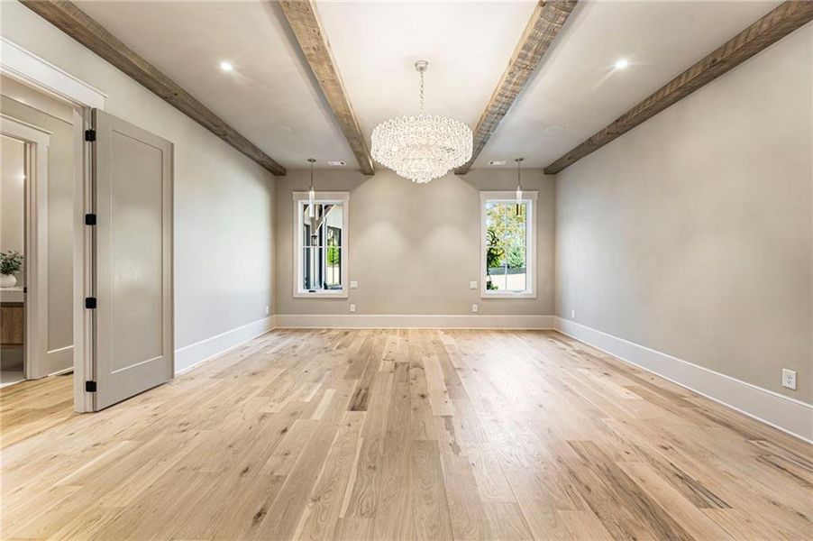 Spacious, unfurnished interior of a new home in , Alpharetta (Image 90).