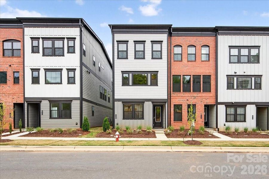 Low Maintenance living in Historic Downtown Waxhaw, NC