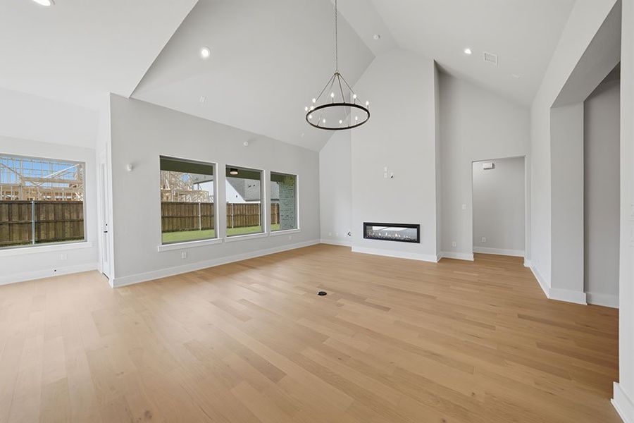 Spacious, unfurnished interior of a new home in The Homestead - 62', Rockwall (Image 26).
