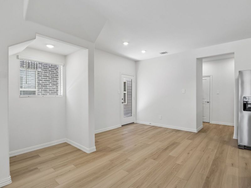 Spacious, unfurnished interior of a new home in Oak Ridge Park, Corinth (Image 10). Spacious, unfurnished interior of a new home in Oak Ridge Park, Corinth (Image 10).