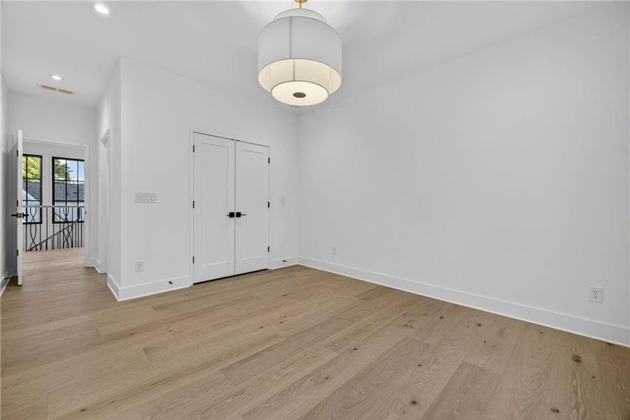 Spacious, unfurnished interior of a new home in , Atlanta (Image 66).