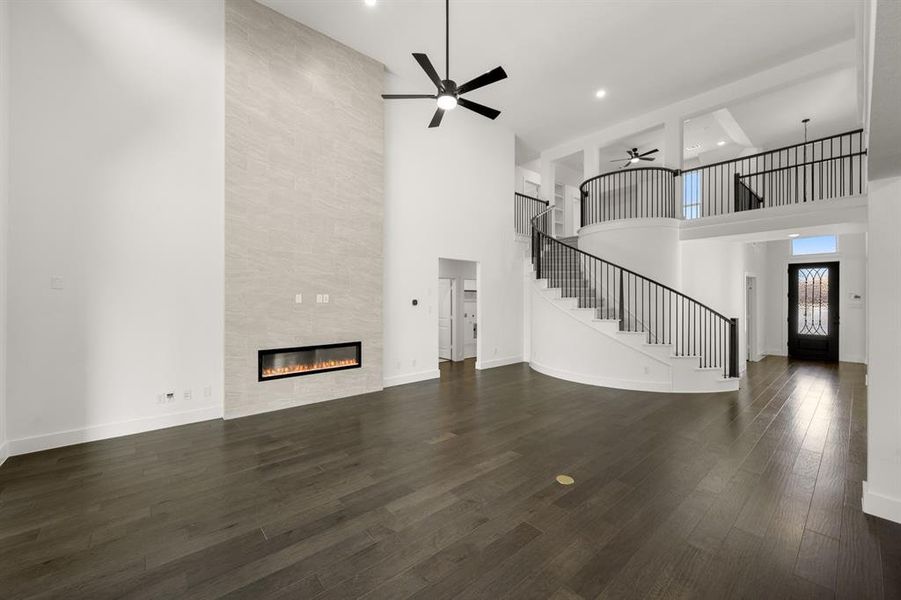 2544 Baypoint- Living Room-2