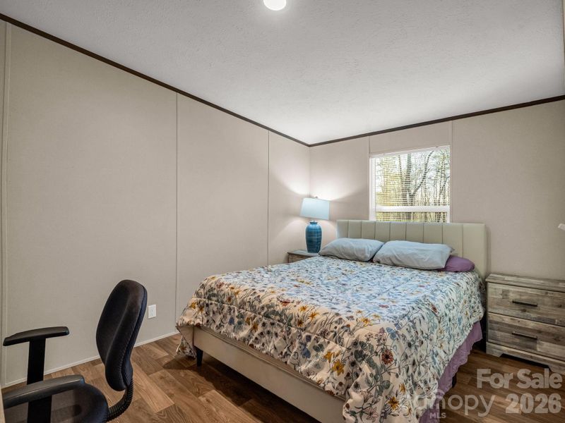 Furnished interior view inside a new home in , Marion (Image 9).