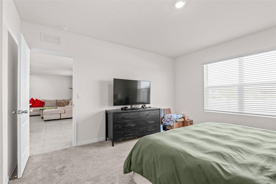 Furnished interior view inside a new home in , Bartow (Image 28).