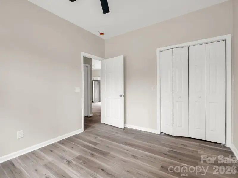 Spacious, unfurnished interior of a new home in , Bostic (Image 12).