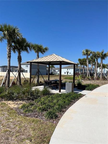 Community amenities in , Davenport (Image 18).