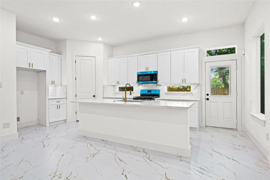 Furnished interior view inside a new home in , Houston (Image 11). Furnished interior view inside a new home in , Houston (Image 11).