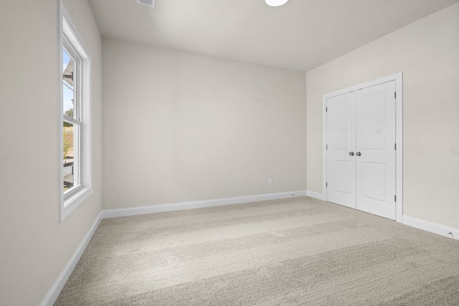 Representative unfurnished interior of a home built from the The Carter by The Providence Group in Aberdeen, Hoschton (Image 52).