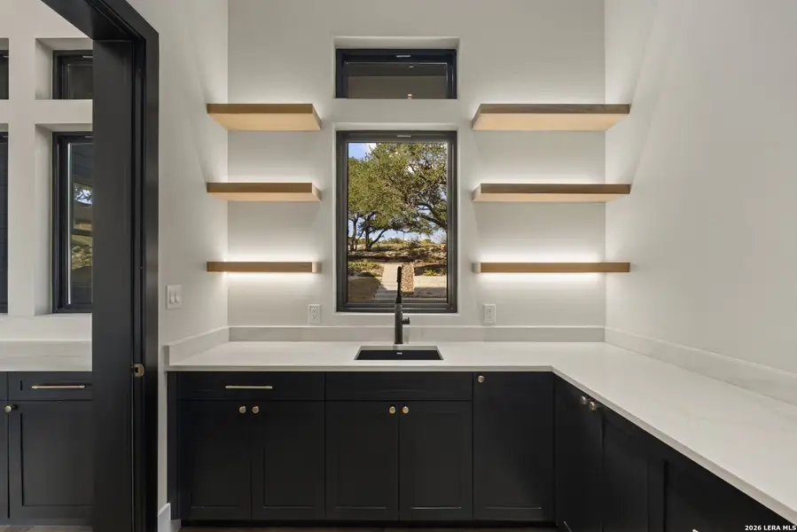 Furnished interior view inside a new home in , Canyon Lake (Image 10).