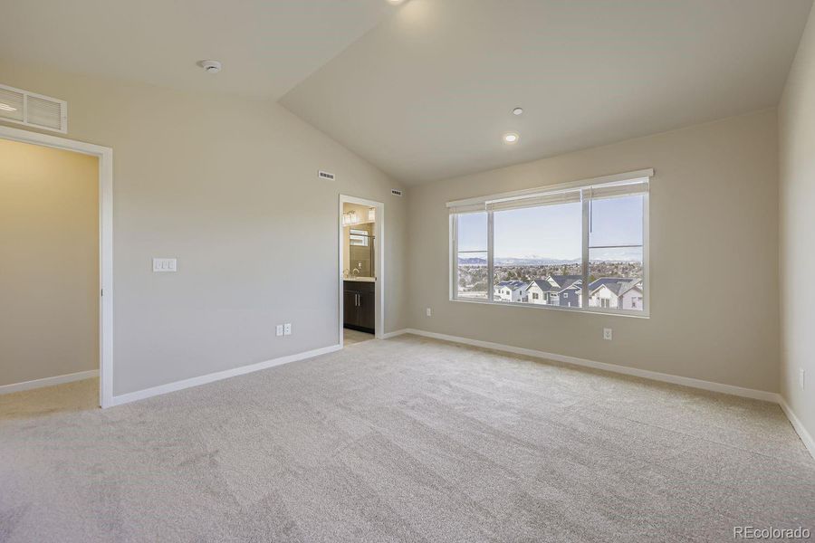 Spacious, unfurnished interior of a new home in Uplands, Westminster (Image 21).