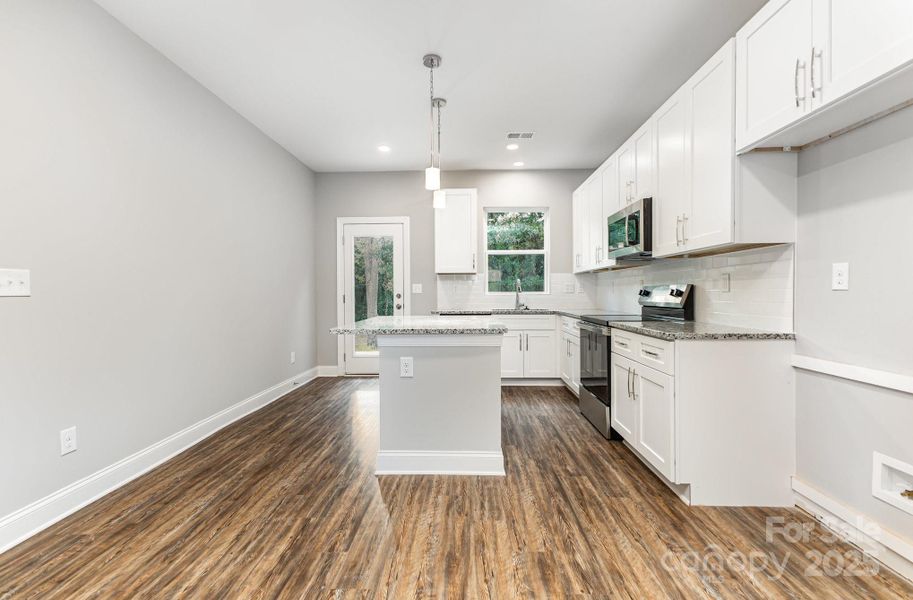 Spacious, unfurnished interior of a new home in , Gastonia (Image 20).