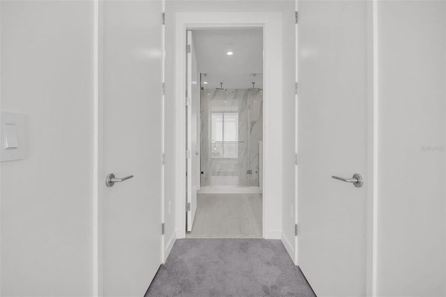 Spacious, unfurnished interior of a new home in , St. Petersburg (Image 56).