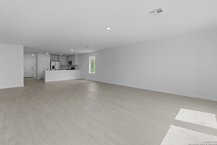Spacious, unfurnished interior of a new home in Lodi Grove, Floresville (Image 12). Spacious, unfurnished interior of a new home in Lodi Grove, Floresville (Image 12).