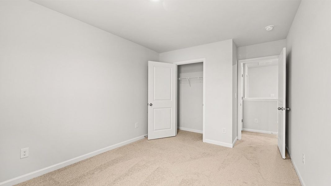 Spacious, unfurnished interior of a new home in The Abbey at Trolley Run Station, Aiken (Image 19).