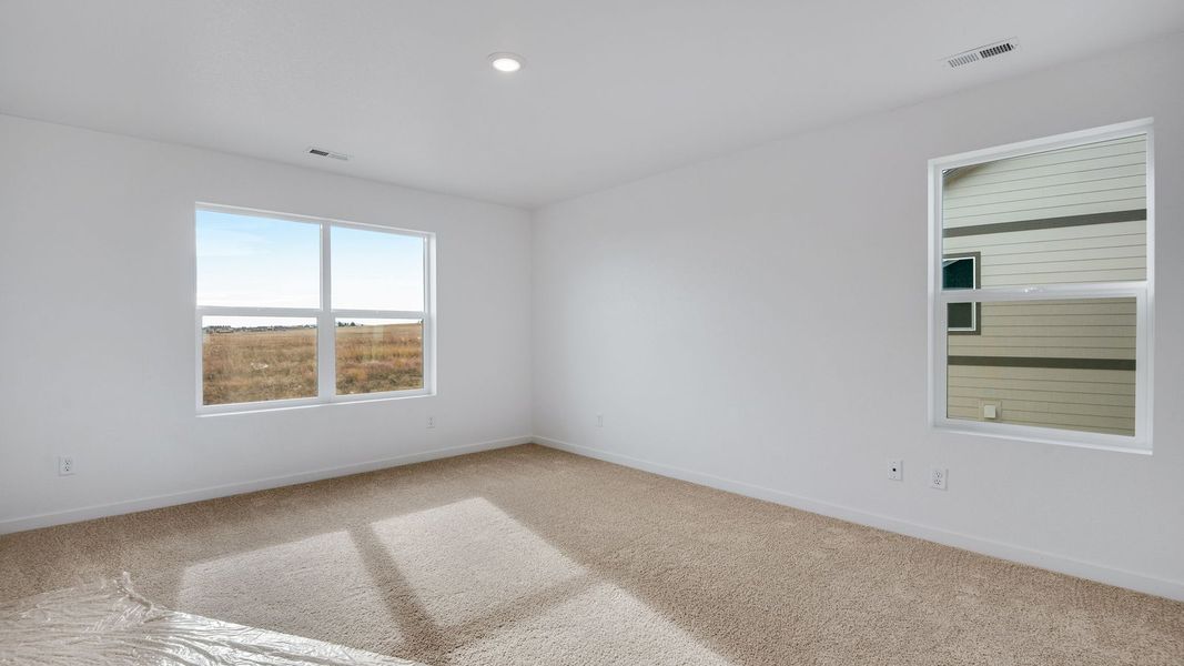 Spacious, unfurnished interior of a new home in Vista Meadows, Fort Lupton (Image 20). Spacious, unfurnished interior of a new home in Vista Meadows, Fort Lupton (Image 20).