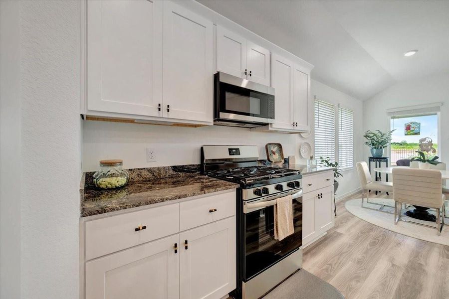 Furnished interior view inside a new home in Pelican Pointe, Texas City (Image 28).
