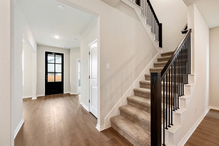 Spacious, unfurnished interior of a new home in The Cottages at Lariat, Liberty Hill (Image 37).