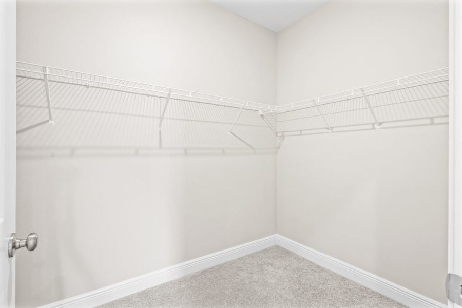 Spacious, unfurnished interior of a new home in Natureview, Freeport (Image 23).