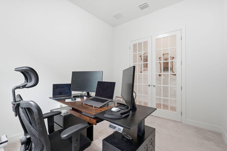 17-web-or-mls-10550_Northbrook_Cir_018