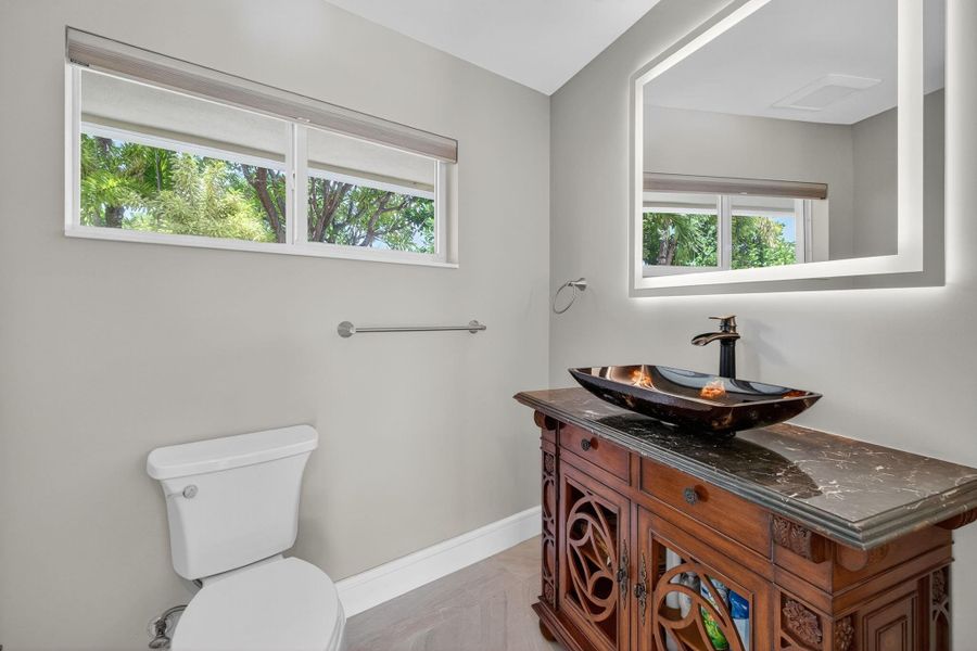 Furnished interior view inside a new home in , Fort Lauderdale (Image 25).