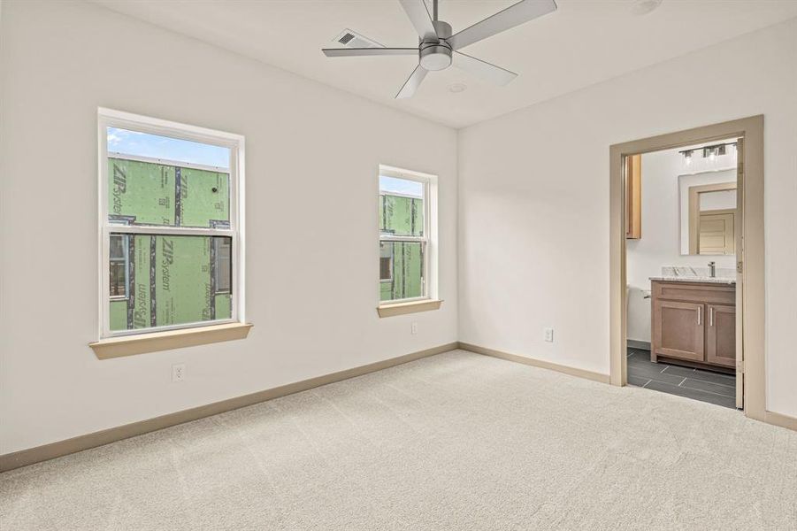 Spacious, unfurnished interior of a new home in , Fort Worth (Image 27).
