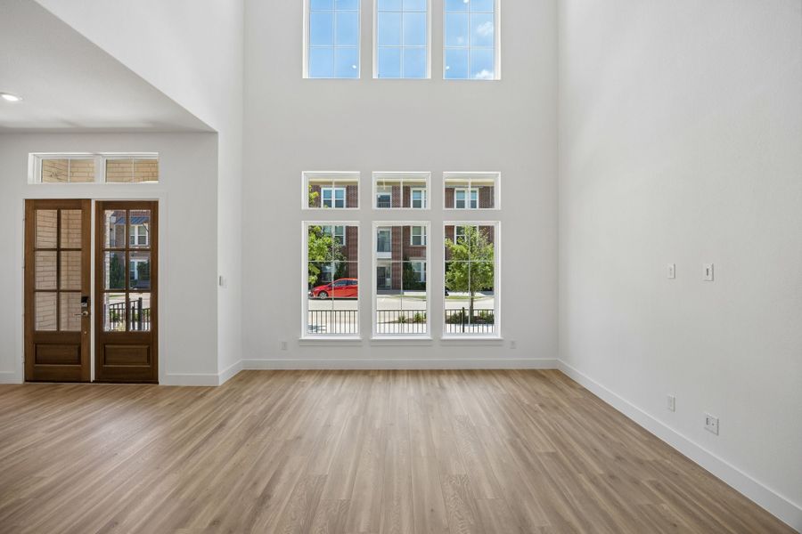 Spacious, unfurnished interior of a new home in Newman Village Townhomes, Frisco (Image 17).