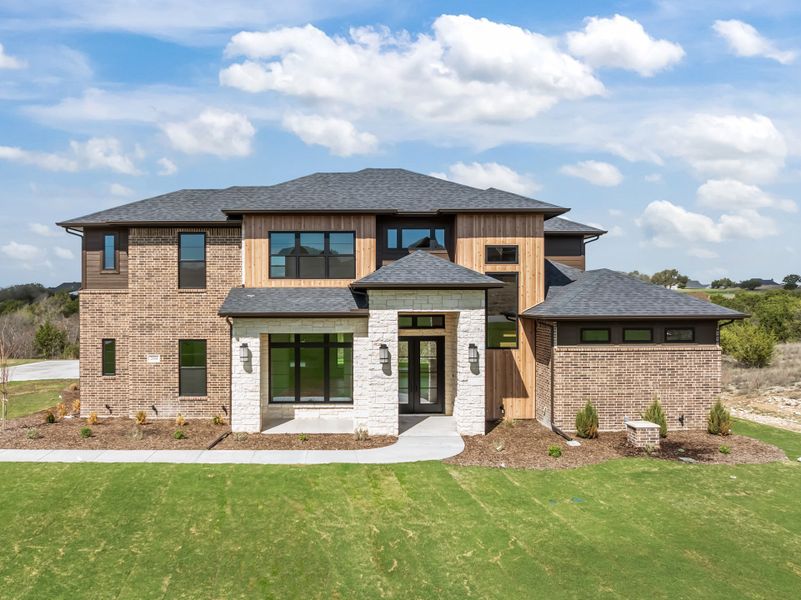 Exterior details and patio area of a home in Eagles Bluff, Hudson Oaks (Image 3). Exterior details and patio area of a home in Eagles Bluff, Hudson Oaks (Image 3).