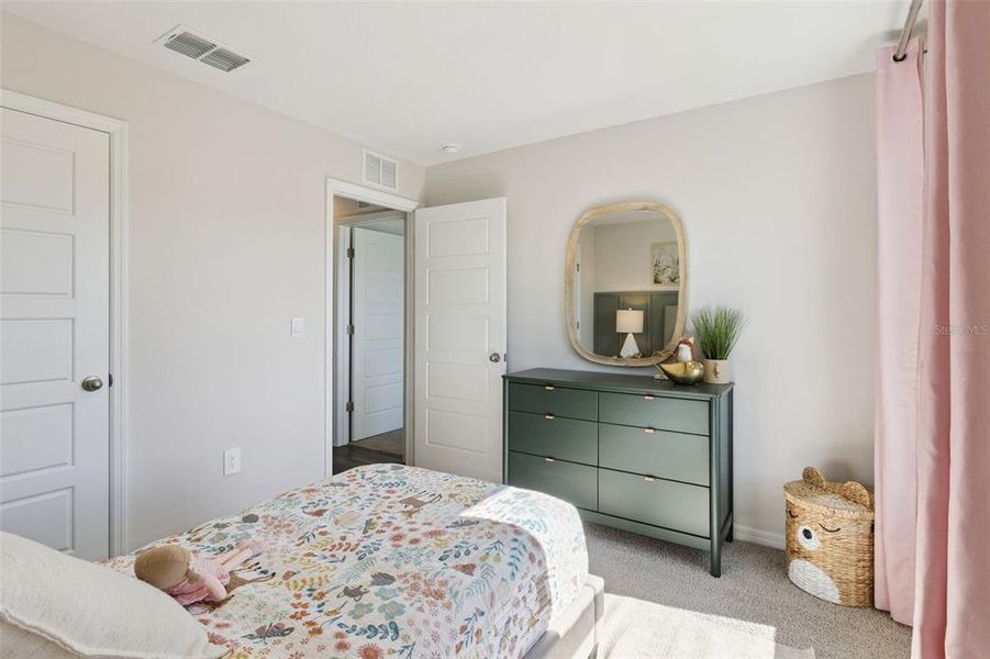 Furnished interior view inside a new home in , Tavares (Image 7).