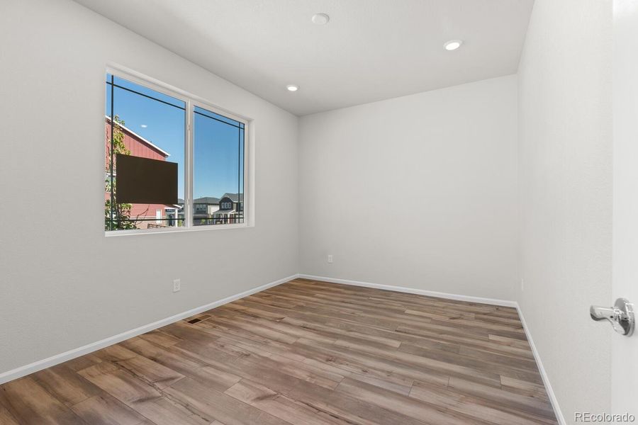 Spacious, unfurnished interior of a new home in The Villas Collection at Sterling Ranch, Littleton (Image 22).