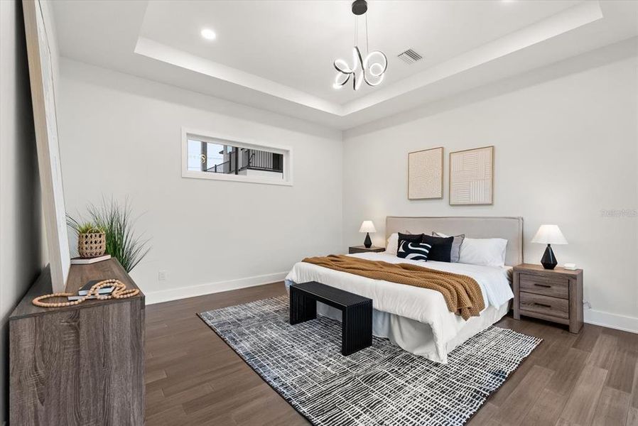 Furnished interior view inside a new home in , Orlando (Image 27).