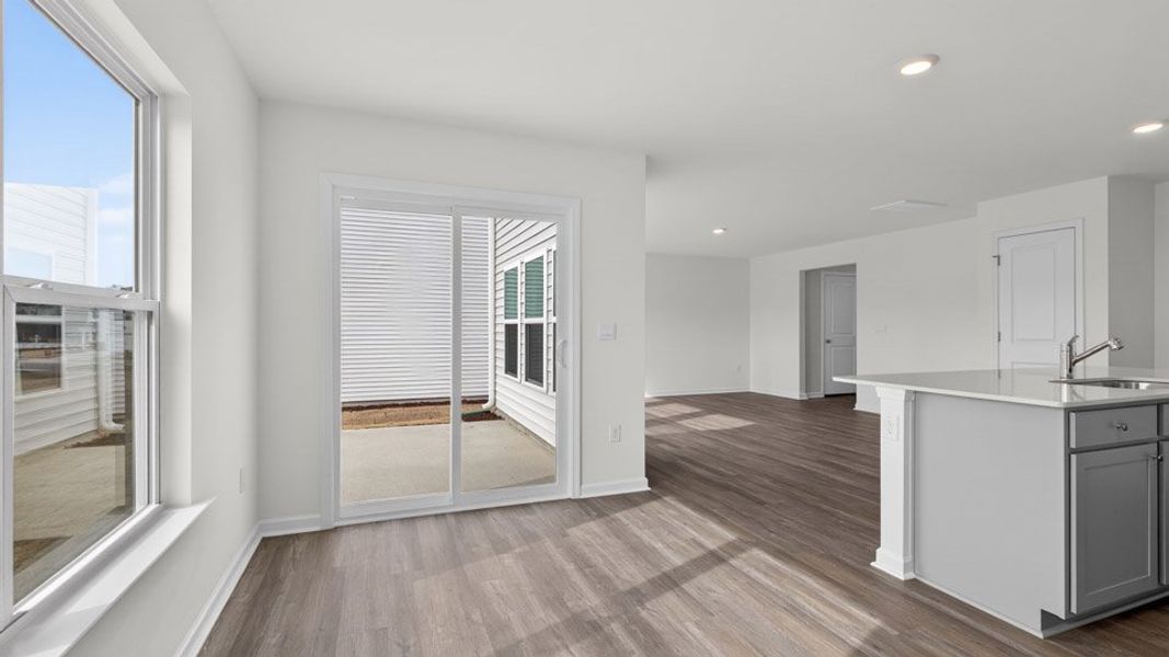 Spacious, unfurnished interior of a new home in Faircrest, Greensboro (Image 15).