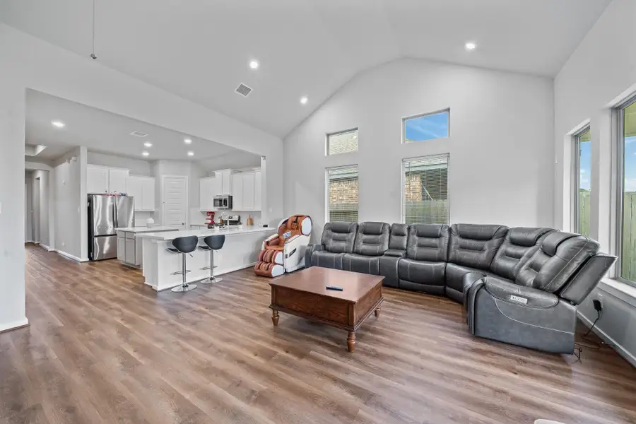 Furnished interior view inside a new home in Marvida 45', Cypress (Image 9). Furnished interior view inside a new home in Marvida 45', Cypress (Image 9).