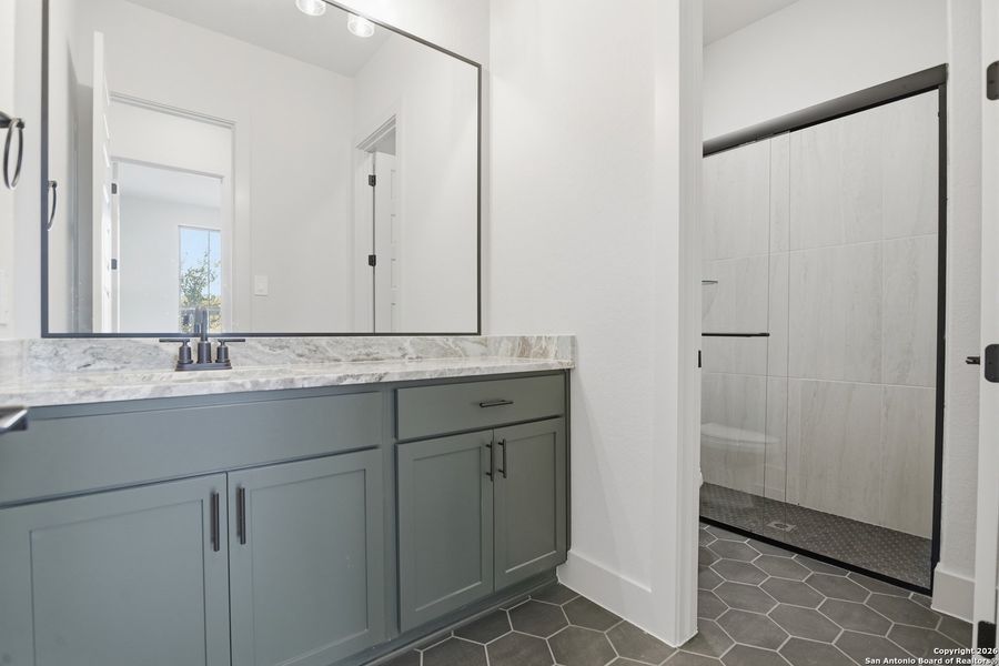 Furnished interior view inside a new home in Haby Hill 60s, San Antonio (Image 11).