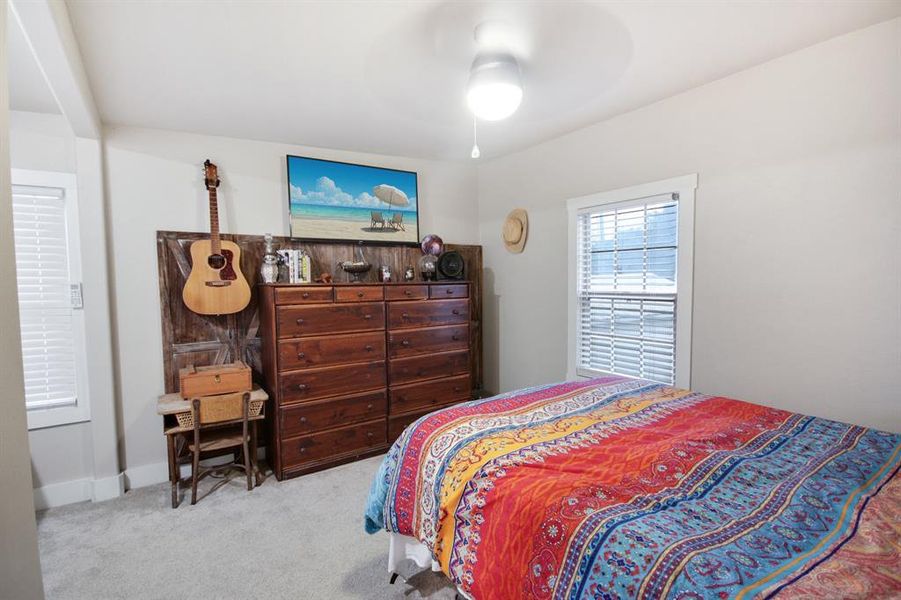 Furnished interior view inside a new home in , Weatherford (Image 11).